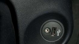 Zielony szaraczek - Nissan Micra