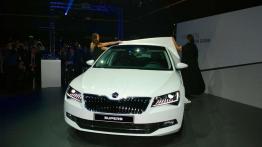 Nowa Skoda Superb - czeski kryształ