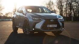 Lexus NX 450h+ E-FOUR Omotenashi nie pozwala sobie na słabości. W końcu znalazłem samochód dla siebie