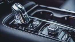 Volvo V60 2.0 T8 Twin Engine 390 KM - galeria redakcyjna  - widok ogólny wn?trza z przodu