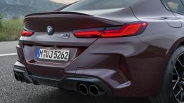 BMW M8 Gran Coupe - prawy tylny reflektor - wy³±czony
