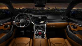 Lamborghini Urus (2017) - kokpit