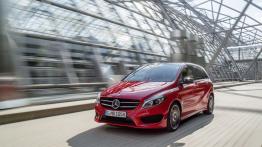 Mercedes B 250 4MATIC (W 246) Facelifting - widok z przodu