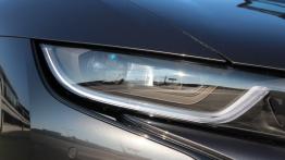BMW i8 362KM - galeria redakcyjna (2) - prawy przedni reflektor - wyłączony