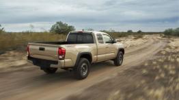 Toyota Tacoma II Facelifting TRD Off-Road Access Cab (2016) - widok z tyłu