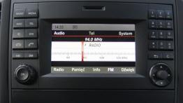 Mercedes Vito III Tourer 111 CDI - galeria redakcyjna - radio/cd/panel lcd