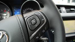 Toyota Avensis III Facelifting 2015 - galeria redakcyjna - sterowanie w kierownicy