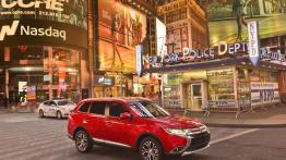 Mitsubishi Outlander III Facelifting (2016) - wersja amerykańska - prawy bok