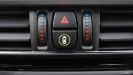 BMW X6 F16 xDrive30d 258KM - galeria redakcyjna - konsola środkowa