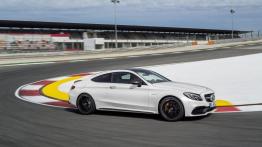 Mercedes-AMG C63 Coupe (2016) - prawy bok