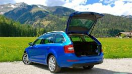 Skoda Octavia III Kombi  KM - galeria redakcyjna - tył - bagażnik otwarty