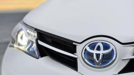 Toyota Auris II Hybrid Touring Sports (2013) - logo