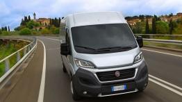 Fiat Ducato III Facelifting Furgon (2014) - widok z przodu