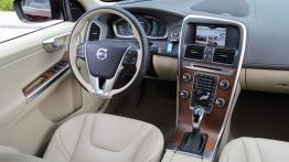 Volvo XC60 Facelifting 2.4 D5 215KM - galeria redakcyjna - kokpit