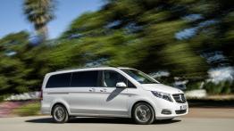 Mercedes klasy V (2014) - prawy bok