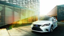 Lexus CT 200h Facelifting (2014) - przód - reflektory wyłączone