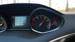 Peugeot 308 II Hatchback 1.6 THP - galeria redakcyjna - obrotomierz
