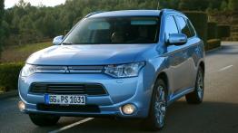 Mitsubishi Outlander III PHEV - galeria redakcyjna - widok z przodu