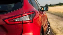 Nissan Qashqai Tekna 1.7 dCi 150 KM 4WD Xtronic - galeria redakcyjna - widok z ty?u