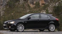 Mitsubishi Lancer IX Hatchback - lewy bok