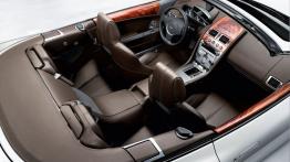 Aston Martin DB9 Volante - widok ogólny wnętrza z przodu