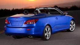 Lexus IS II Cabrio - widok z tyłu