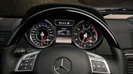 Mercedes G63 AMG 2013 - kierownica