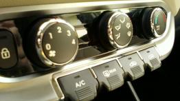 Kia Rio III Hatchback 5d - galeria społeczności - panel sterowania wentylacją i nawiewem