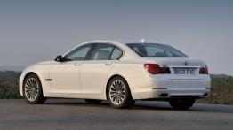 BMW serii 7 F01 Facelifting - widok z tyłu