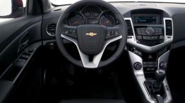 Chevrolet Cruze hatchback 2.0D - kokpit