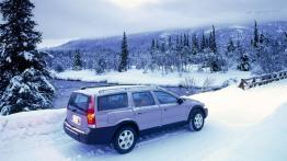 Volvo V70 XC - prawy bok