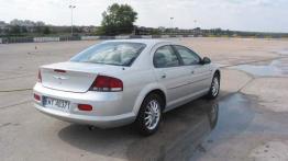 Chrysler Sebring LX  2.7 V6 - widok z tyłu