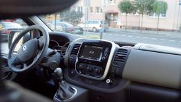 Renault Trafic – przeczytaj, zanim pojedziesz nim na wakacje