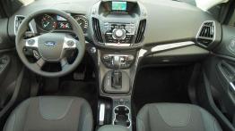 Ford Kuga - nowy, lepszy i... tańszy!