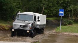 Gdzie diabeł nie może tam ... Unimoga pośle