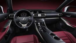 Lexus IS - wbrew tradycji i utartym stereotypom