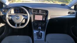 Volkswagen e-Golf - galeria redakcyjna - pe?ny panel przedni