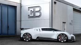 Bugatti Centodieci - prawy bok