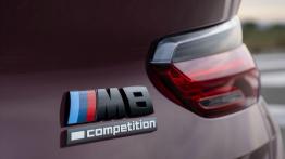 BMW M8 Gran Coupe - emblemat