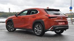 Lexus UX - galeria redakcyjna - widok z tyłu