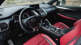 Lexus NX 300 - galeria redakcyjna (3) - widok ogólny wn?trza z przodu