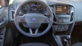Ford Focus III Facelifting - galeria redakcyjna - kokpit