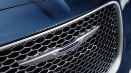 Chrysler 300C Platinum 2015 - logo