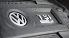 Volkswagen Golf VII R 5d 2.0 TSI - galeria redakcyjna - silnik
