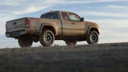 Toyota Tacoma II Facelifting TRD Off-Road Access Cab (2016) - widok z tyłu
