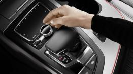 Audi Q7 II (2015) - panel sterowania na tunelu środkowym