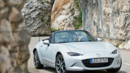 Mazda MX-5 IV White (2015) - widok z przodu
