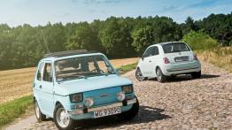 Fiat 126p & Nowy Fiat 500 - galeria redakcyjna - przód - inne ujęcie