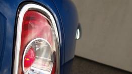 Mini Coupe Coupe 1.6 184KM - galeria redakcyjna - lewy tylny reflektor - włączony