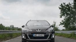 Peugeot 308 SW Facelifting 1.6 e-HDI FAP STT 112KM - galeria redakcyjna - widok z przodu